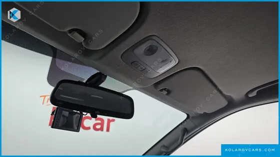 HYUNDAI STAREX WAGON 12-SEATER