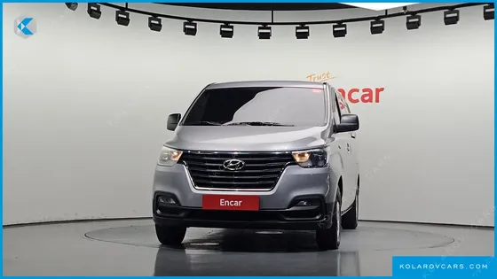 HYUNDAI STAREX VAN 3-SEATER