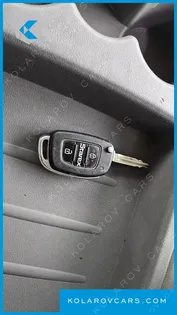 HYUNDAI STAREX VAN 3-SEATER