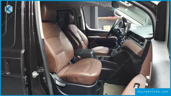 HYUNDAI STAREX URBAN 9-SEATER