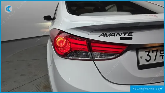 HYUNDAI ELANTRA (AVANTE) 2.0 GDI PREMIUM