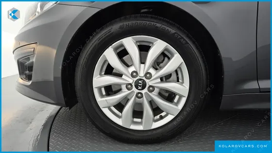 KIA K5 LPI PRESTIGE(HANDICAPPED)
