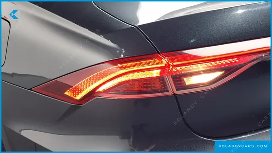 HYUNDAI GRANDEUR LE BLANC