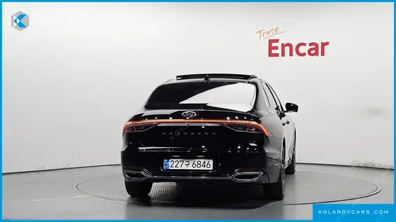 HYUNDAI GRANDEUR LE BLANC