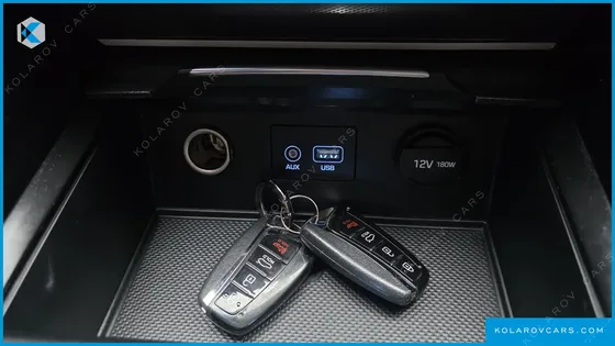 HYUNDAI ASLAN G300  MODERN