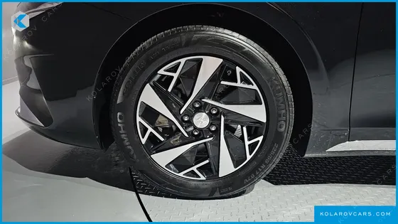 HYUNDAI GRANDEUR LE BLANC