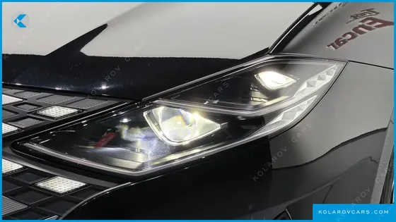 HYUNDAI GRANDEUR LE BLANC