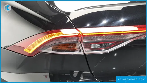 HYUNDAI GRANDEUR LE BLANC