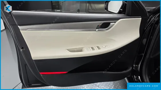 HYUNDAI GRANDEUR LE BLANC