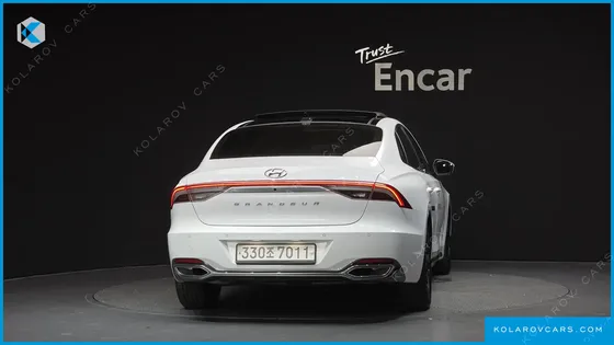 HYUNDAI GRANDEUR LE BLANC