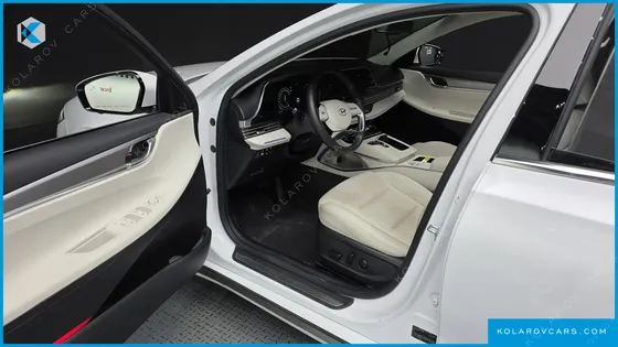 HYUNDAI GRANDEUR LE BLANC
