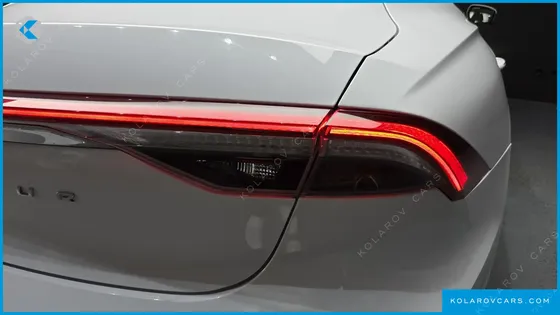 HYUNDAI GRANDEUR LE BLANC