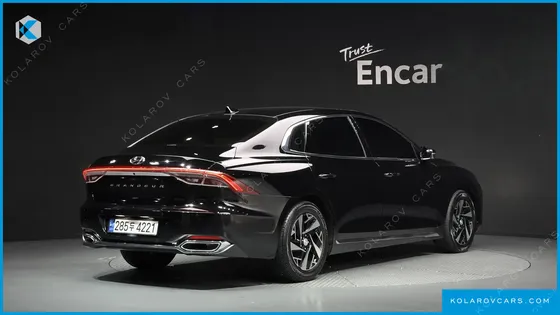 HYUNDAI GRANDEUR LE BLANC