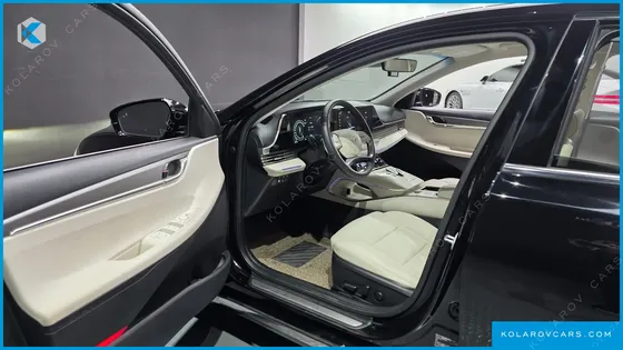 HYUNDAI GRANDEUR LE BLANC