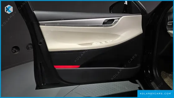 HYUNDAI GRANDEUR LE BLANC