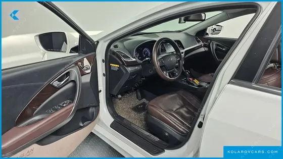 HYUNDAI ASLAN G300  MODERN
