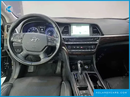 HYUNDAI ASLAN G300  MODERN