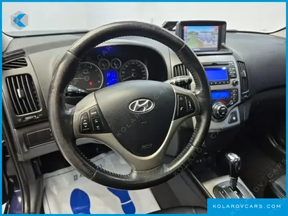 HYUNDAI I30 1.6 VVT LUXURY