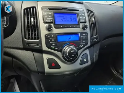 HYUNDAI I30 1.6 VVT LUXURY