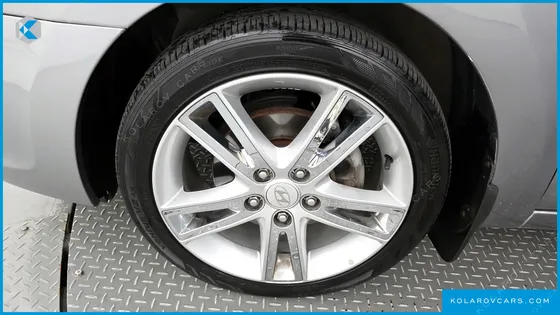HYUNDAI I30 1.6 VGT LUXURY