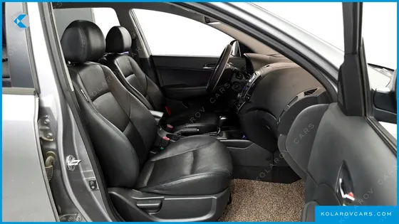 HYUNDAI I30 1.6 VGT LUXURY
