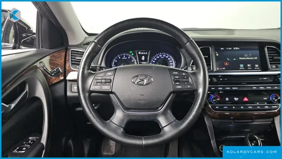 HYUNDAI ASLAN G300  MODERN