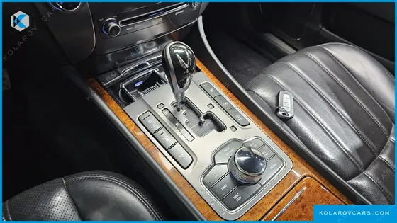 HYUNDAI EQUUS VL500