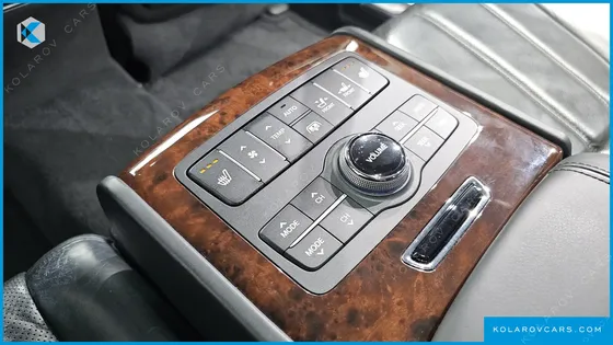 HYUNDAI EQUUS VS380