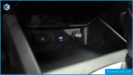 HYUNDAI KONA GASOLINE 2.0 2WD