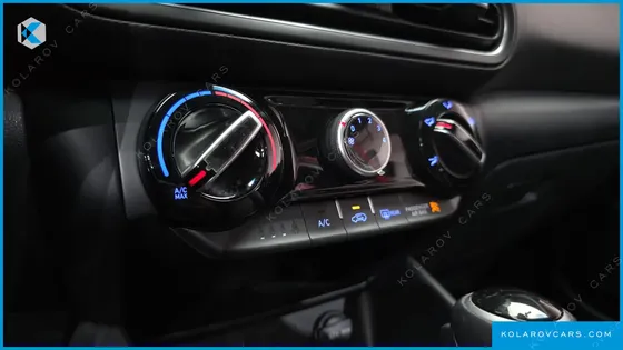 HYUNDAI KONA GASOLINE 2.0 2WD