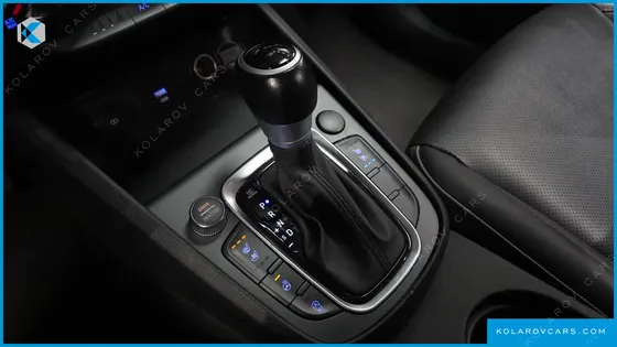 HYUNDAI KONA GASOLINE 2.0 2WD