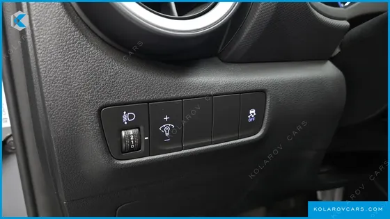 HYUNDAI KONA GASOLINE 2.0 2WD
