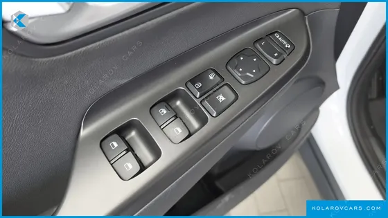 HYUNDAI KONA GASOLINE 2.0 2WD