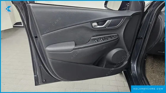 HYUNDAI KONA GASOLINE 2.0 2WD