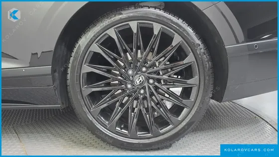 HYUNDAI GRANDEUR CALLIGRAPHY