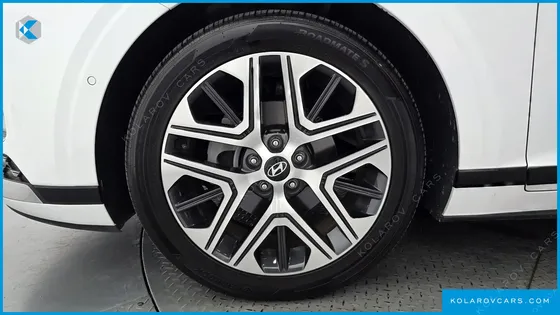 HYUNDAI GRANDEUR EXCLUSIVE