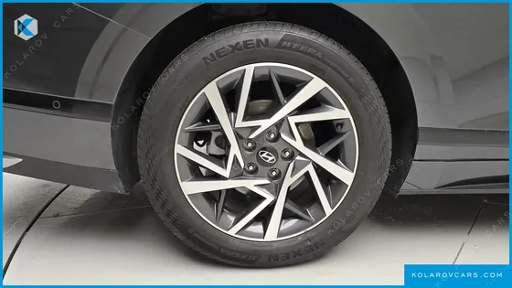 HYUNDAI GRANDEUR PREMIUM