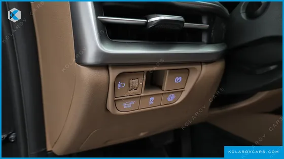 HYUNDAI GRANDEUR PREMIUM