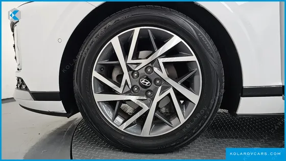 HYUNDAI GRANDEUR EXCLUSIVE