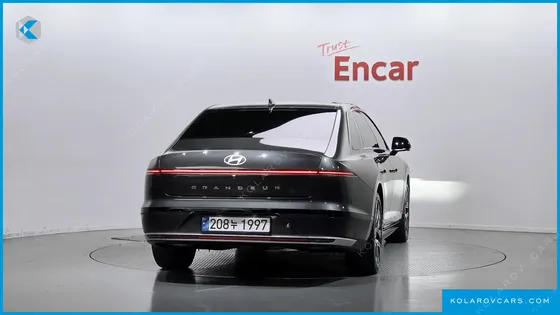 HYUNDAI GRANDEUR EXCLUSIVE