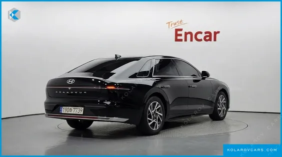 HYUNDAI GRANDEUR PREMIUM
