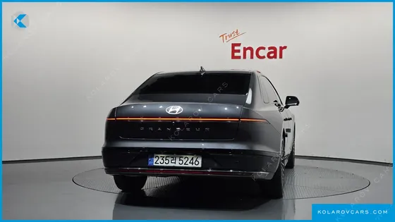 HYUNDAI GRANDEUR CALLIGRAPHY
