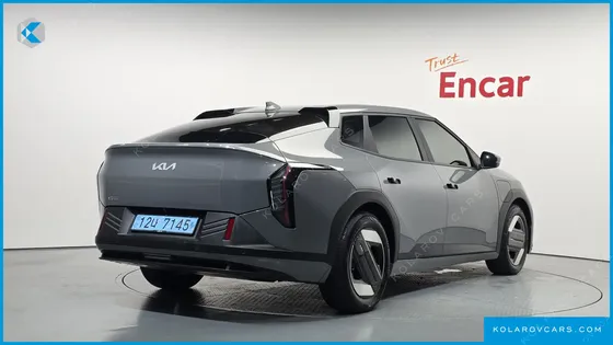 KIA EV4 STANDARD 2WD