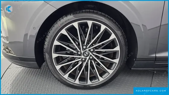 HYUNDAI GRANDEUR CALLIGRAPHY
