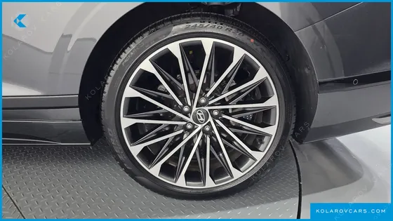 HYUNDAI GRANDEUR CALLIGRAPHY