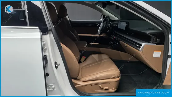 HYUNDAI GRANDEUR PREMIUM