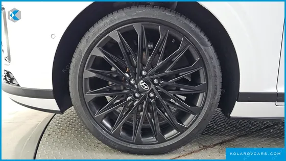 HYUNDAI GRANDEUR CALLIGRAPHY
