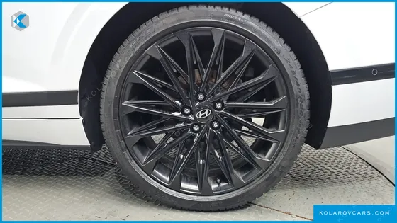 HYUNDAI GRANDEUR CALLIGRAPHY