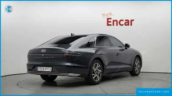 HYUNDAI GRANDEUR PREMIUM