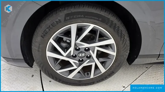 HYUNDAI GRANDEUR PREMIUM